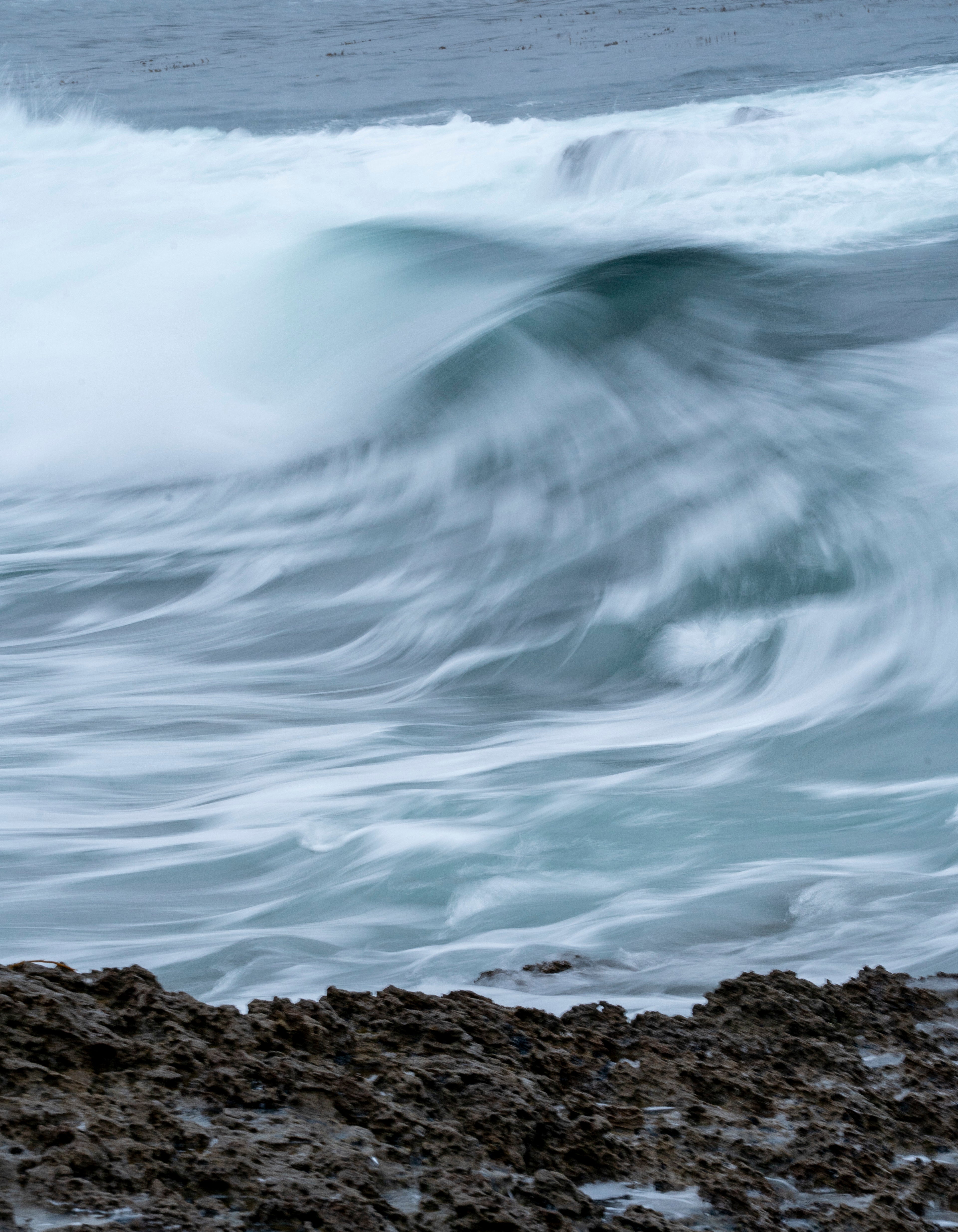 ABSTRACT WAVE I-LAGUNA BEACH ROCKPILES